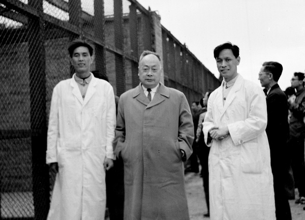 1963年10月，国务院副总理陈毅视察生物所